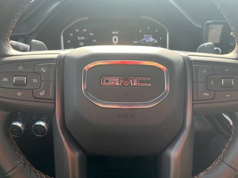 Used 2025 GMC Sierra 1500 AT4 w/ AT4 Premium Package AWD/4WD image 5