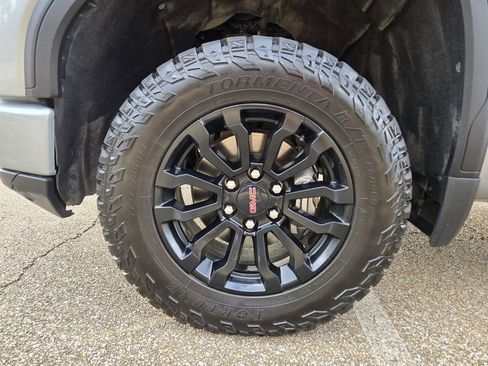 Used 2023 GMC Sierra 1500 AT4X image 30