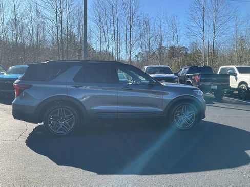 New 2026 Ford Explorer ST AWD/4WD image 4