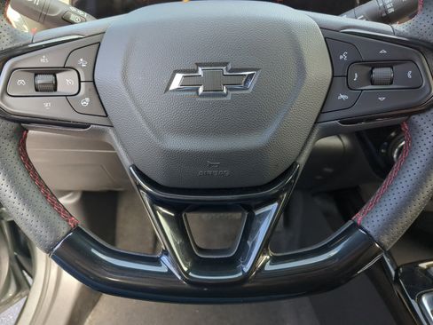 Used 2025 Chevrolet Trax RS w/ Driver Confidence Package image 10