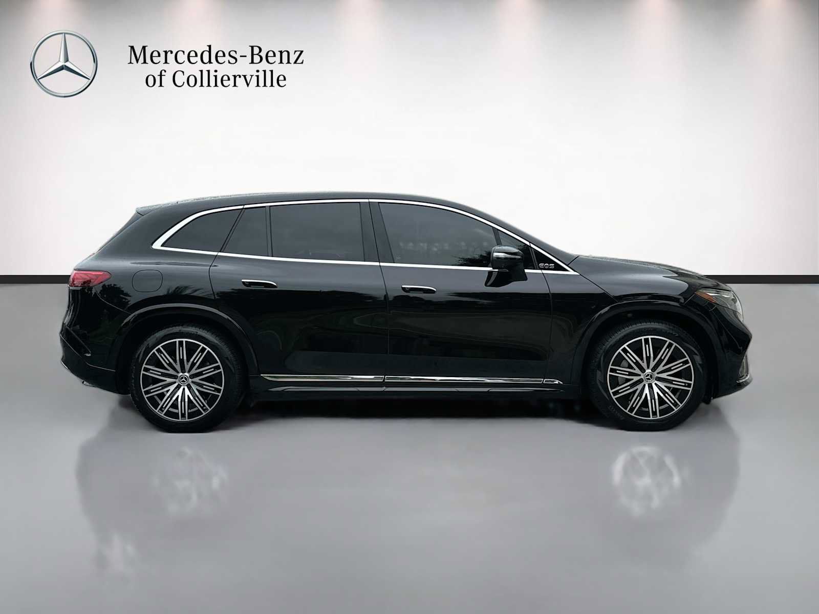 Used 2023 Mercedes-Benz EQS 580 4MATIC SUV image 4