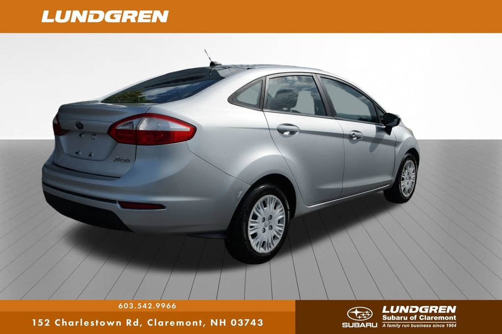 Used 2014 Ford Fiesta S FWD image 3