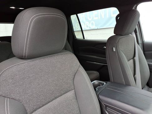 Used 2024 Chevrolet Traverse LT AWD/4WD image 25