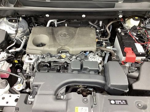 Used 2024 Toyota RAV4 XLE image 31