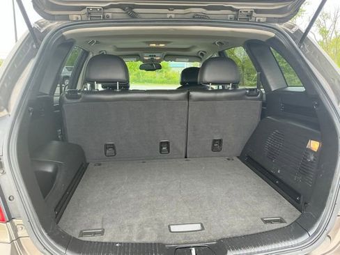 Used 2015 Chevrolet Captiva Sport LTZ FWD image 11
