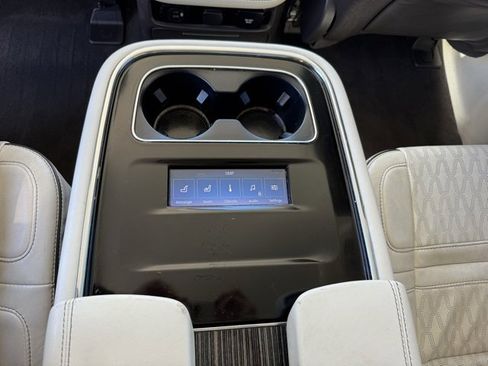 Used 2022 Lincoln Navigator L Black Label image 18