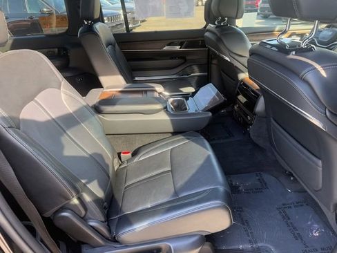 Certified 2024 Jeep Grand Wagoneer L 4x4 image 37