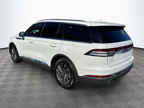 Used 2023 Lincoln Aviator Standard image 8