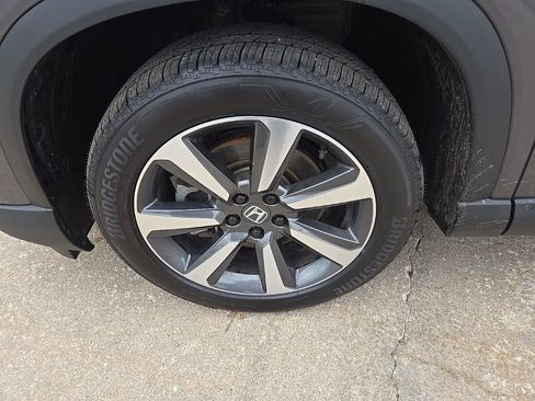 Used 2024 Honda Pilot Elite image 23