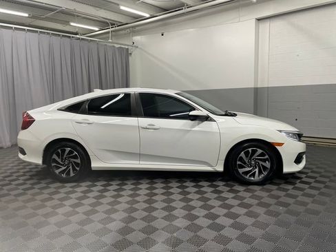 Used 2018 Honda Civic EX image 3