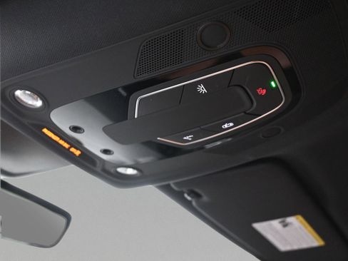 Used 2025 Audi Q5 2.0T Premium image 48