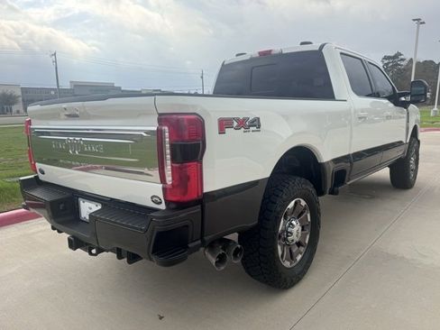 Used 2024 Ford F250 King Ranch w/ FX4 Off-Road Package image 5