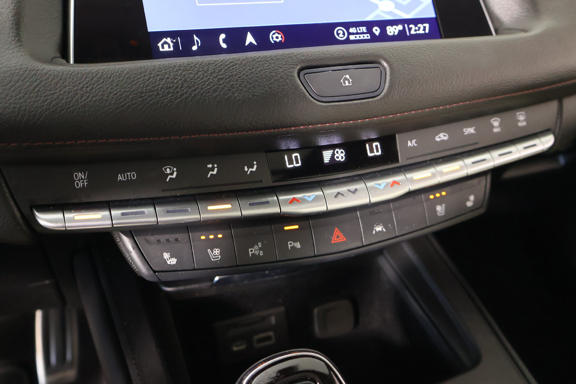 Used 2023 Cadillac XT4 Sport FWD image 7
