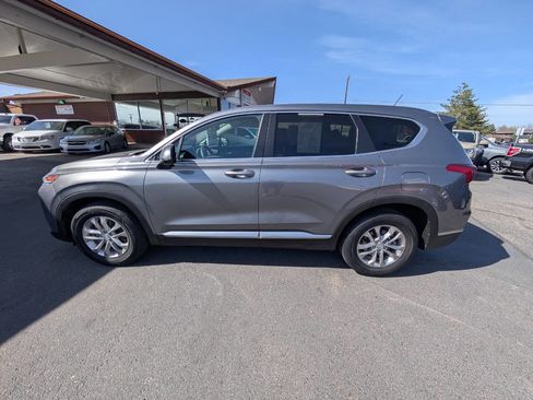 Used 2019 Hyundai Santa Fe SE AWD/4WD image 4