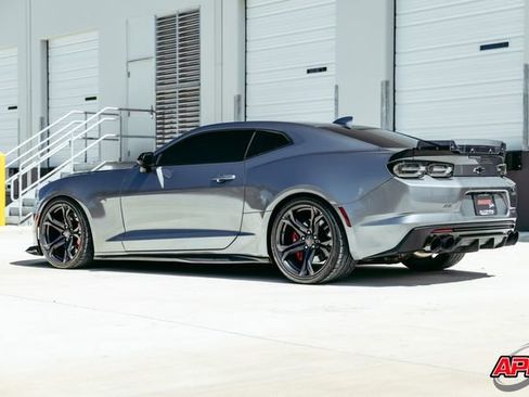 Used 2020 Chevrolet Camaro SS RWD image 48