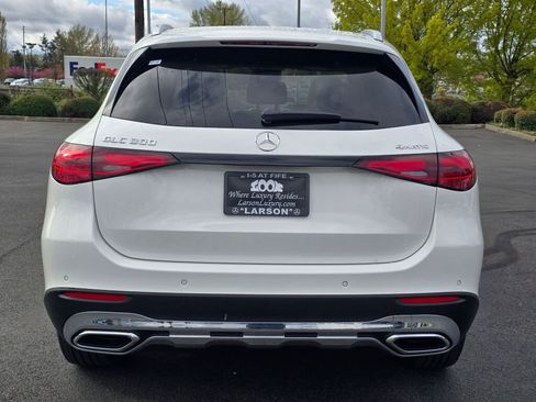 New 2026 Mercedes-Benz GLC 300 4MATIC image 5