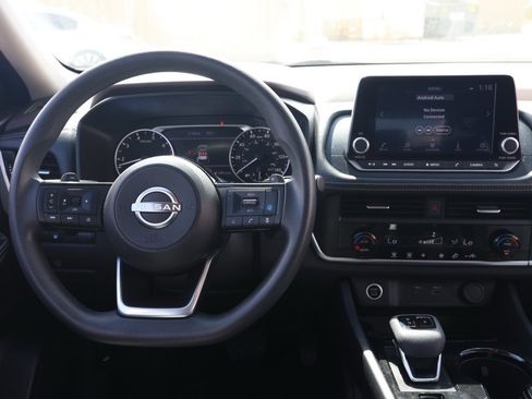 Used 2023 Nissan Rogue SV image 22