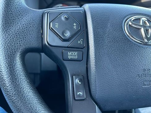 Used 2020 Toyota Tacoma SR image 18
