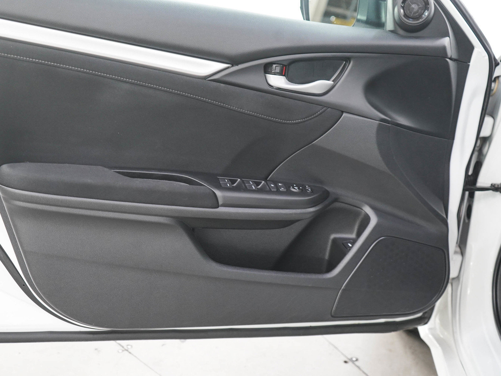 Used 2021 Honda Civic EX image 17