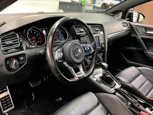 Used 2017 Volkswagen GTI Autobahn image 14