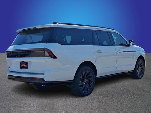 New 2026 Lincoln Navigator L Reserve w/ Jet Appearance Package image 3