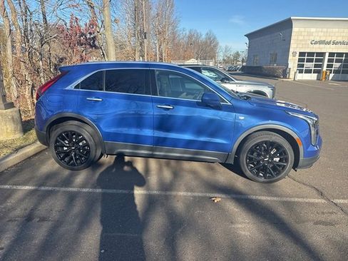 Certified 2023 Cadillac XT4 Luxury w/ Cold Weather Package image 2