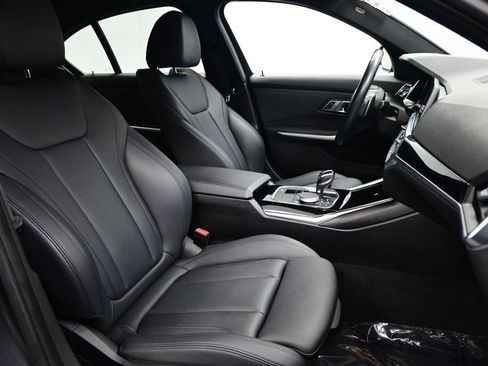Used 2019 BMW 330i Sedan w/ Convenience Package RWD image 12