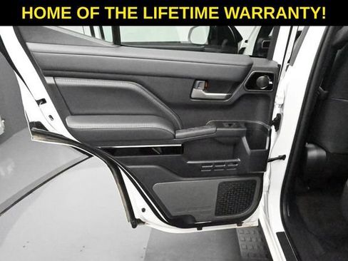 Used 2025 Toyota 4Runner Limited AWD/4WD image 29