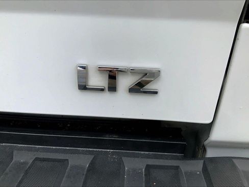 Used 2014 Chevrolet Silverado 1500 LTZ Z71 w/ LTZ Plus Package AWD/4WD image 7