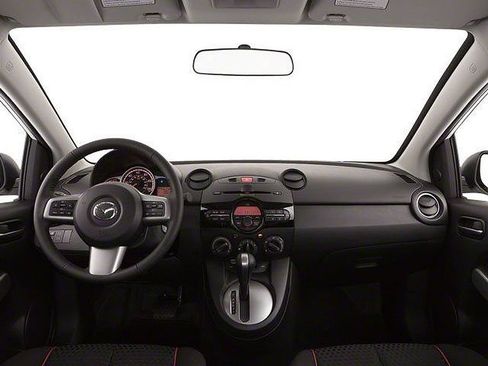 Used 2013 MAZDA MAZDA2 Sport FWD image 4