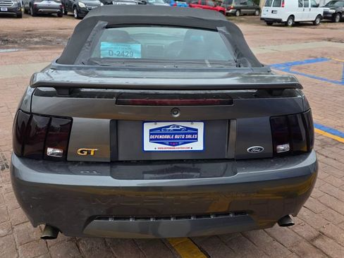 Used 2004 Ford Mustang GT RWD image 6