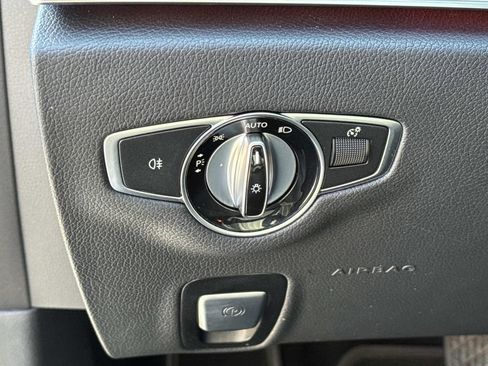 Used 2021 Mercedes-Benz E 350 Sedan image 21