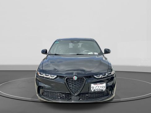 Used 2024 Alfa Romeo Tonale Veloce AWD/4WD image 3