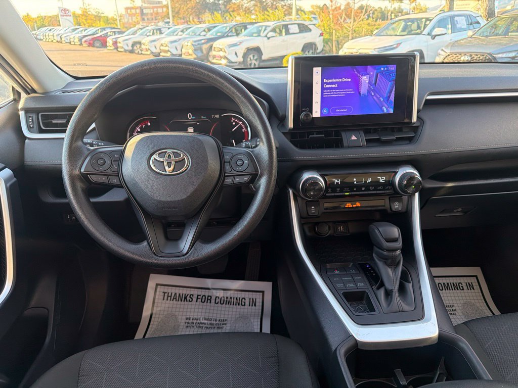Used 2025 Toyota RAV4 XLE AWD/4WD image 22
