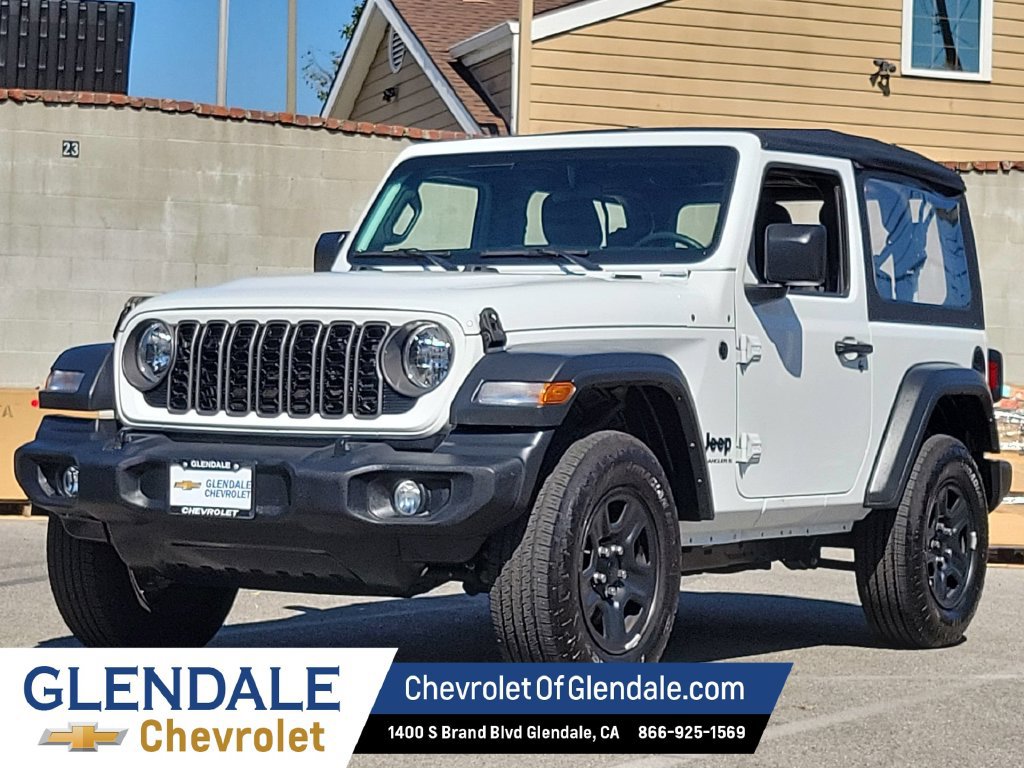 Used 2025 Jeep Wrangler Sport AWD/4WD image 7