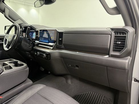 Used 2023 Chevrolet Silverado 1500 LT image 30