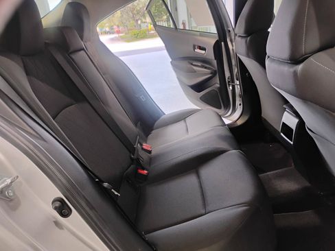 Used 2020 Toyota Corolla LE FWD image 43