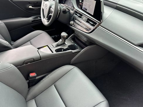 New 2025 Lexus ES 350 w/ Premium Package image 26
