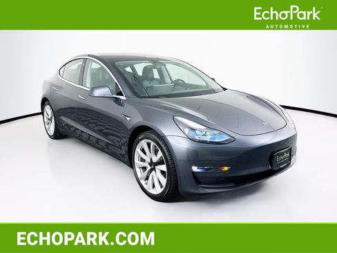Used 2018 Tesla Model 3 Long Range RWD image 1