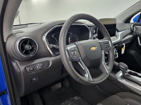 Used 2026 Chevrolet Blazer LT FWD image 10