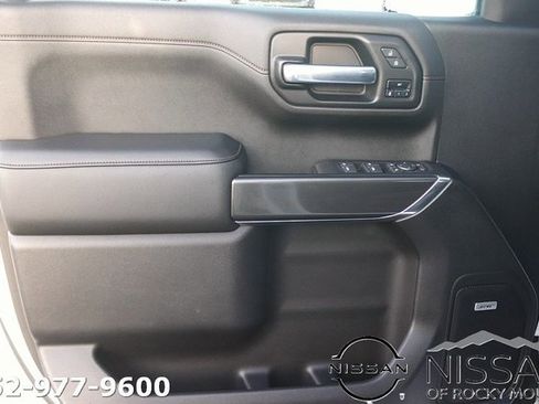 Used 2020 GMC Sierra 1500 AT4 w/ AT4 Premium Package image 12