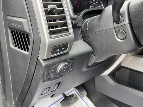 Used 2019 Ford F350 Platinum w/ Platinum Ultimate Package AWD/4WD image 8
