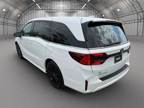 Used 2025 Honda Odyssey Sport-L image 7