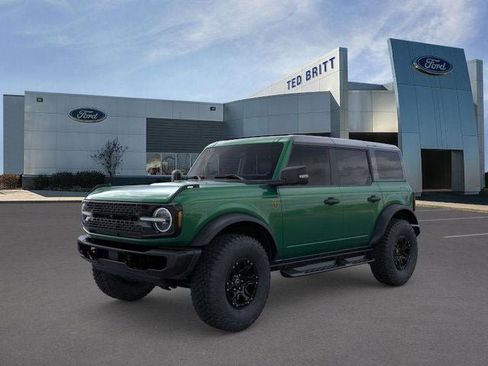 New 2025 Ford Bronco Badlands w/ Sasquatch Package image 2