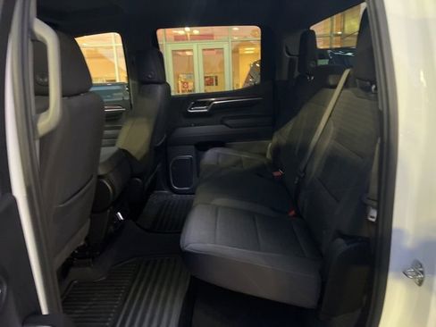 Used 2022 Chevrolet Silverado 1500 LT image 25