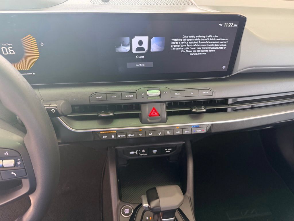 Used 2025 Kia K4 FWD image 22