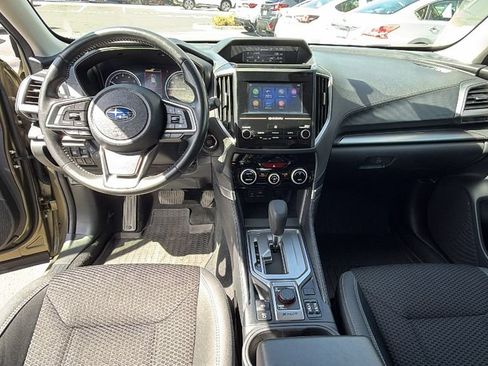 Used 2024 Subaru Forester Premium AWD/4WD image 18