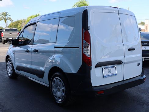 Used 2017 Ford Transit Connect XL image 3
