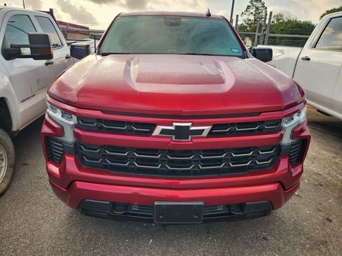 Used 2023 Chevrolet Silverado 1500 RST w/ Z71 Off-Road Package AWD/4WD image 2