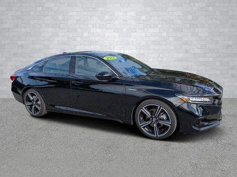 Used 2022 Honda Accord Sport image 2